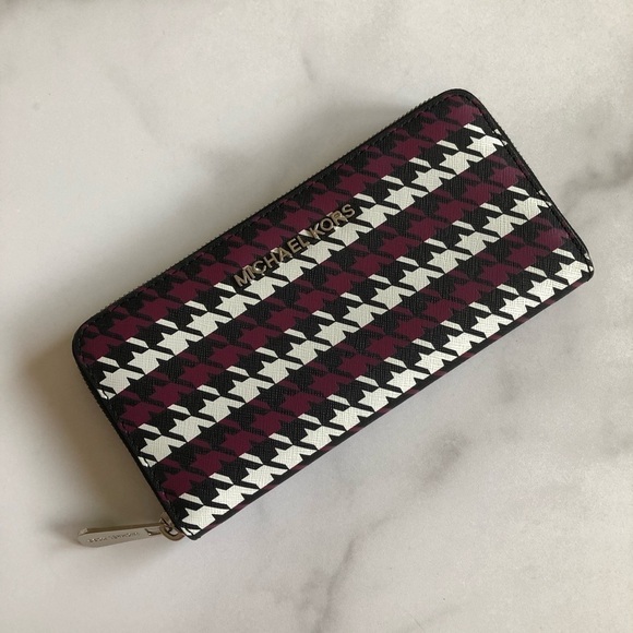 Michael Kors Houndstooth Print Continental Wallet - Picture 1 of 8